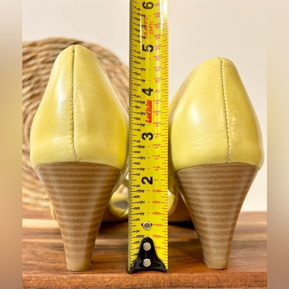 Diana Warner D’Orsay Kitten Heels Size 38 - Picture 9 of 12